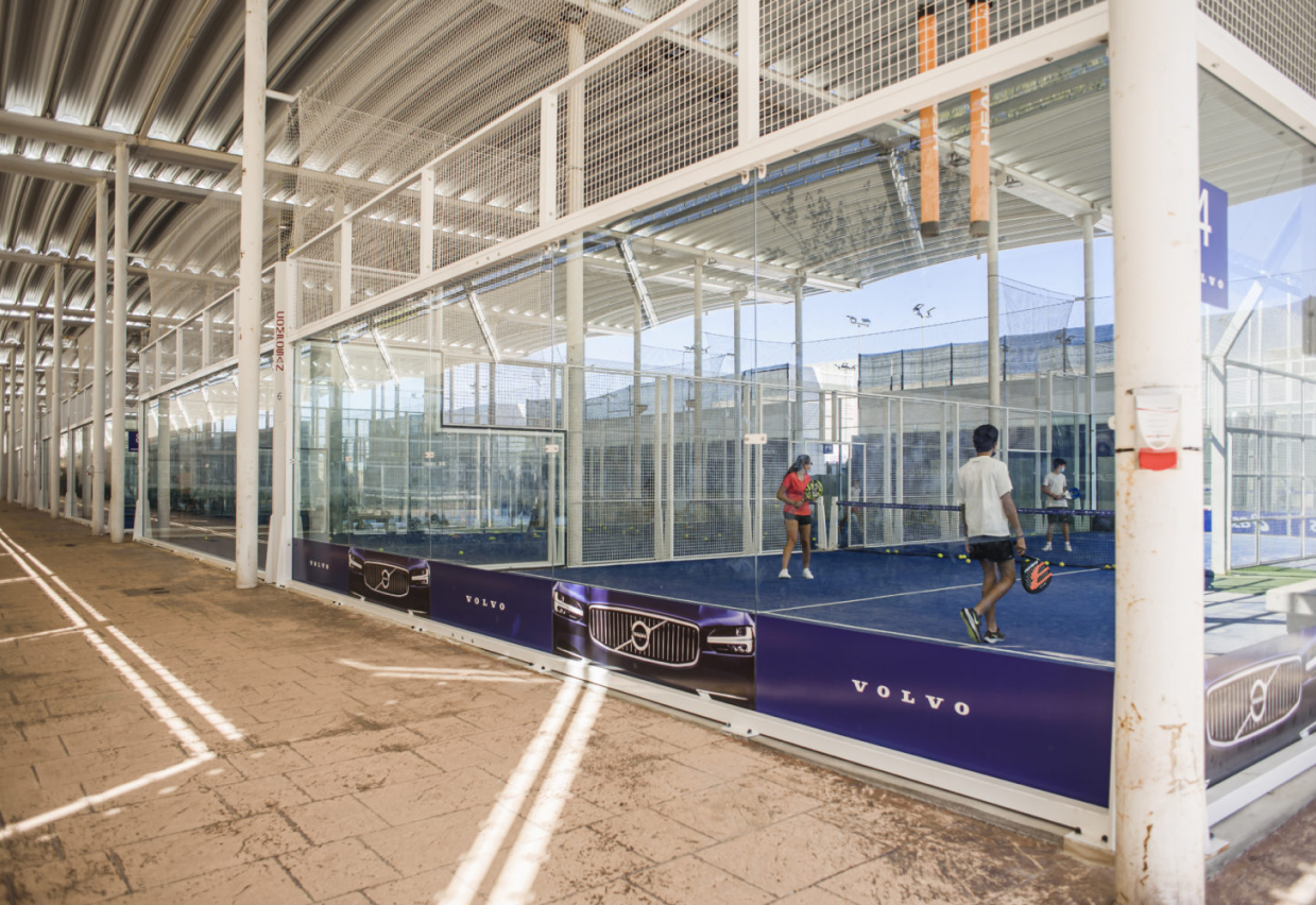 Pistes semi-indoor de la Ciudad de la Raqueta