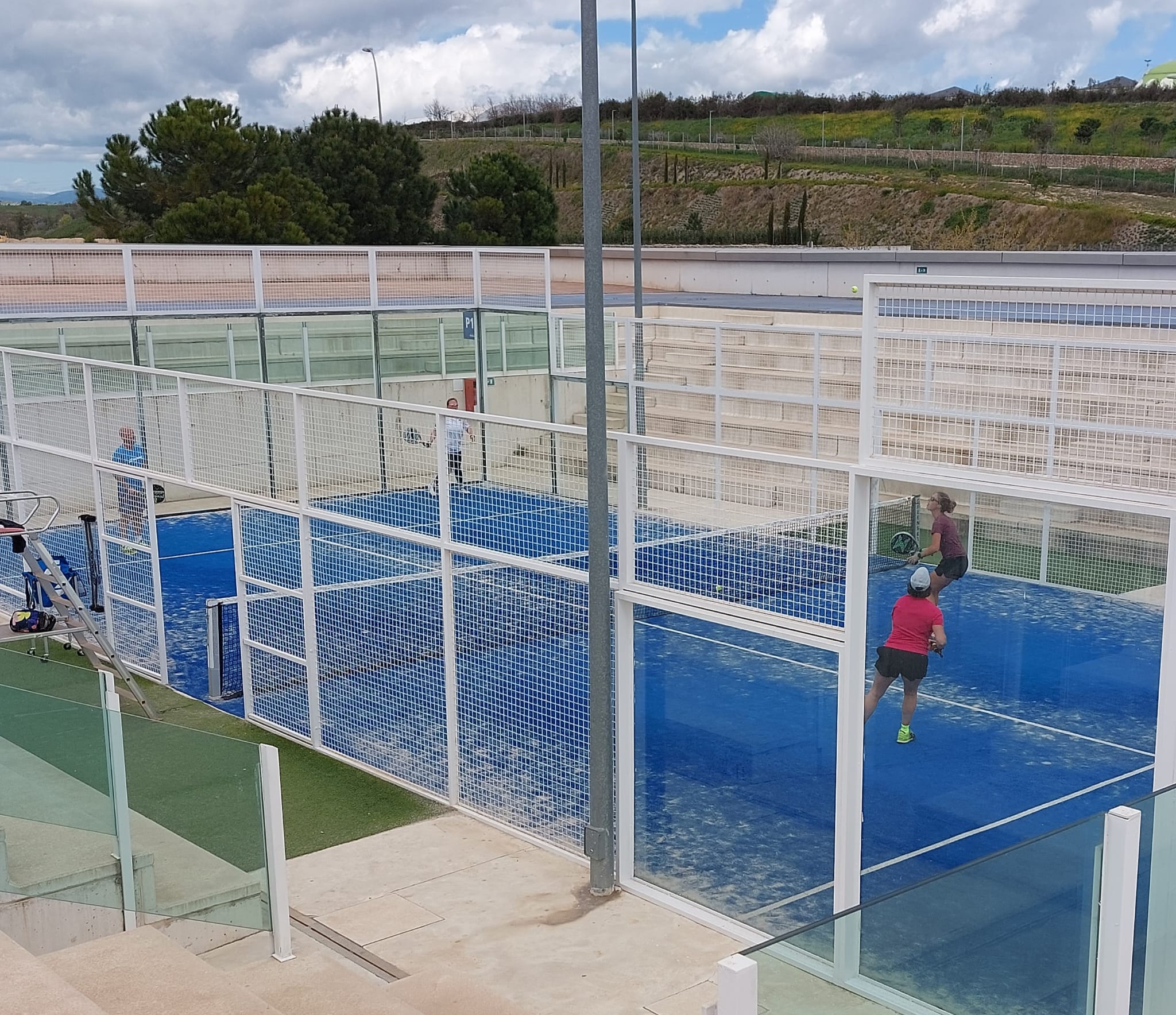 Les meilleurs clubs pour une immersion dans le padel espagnol