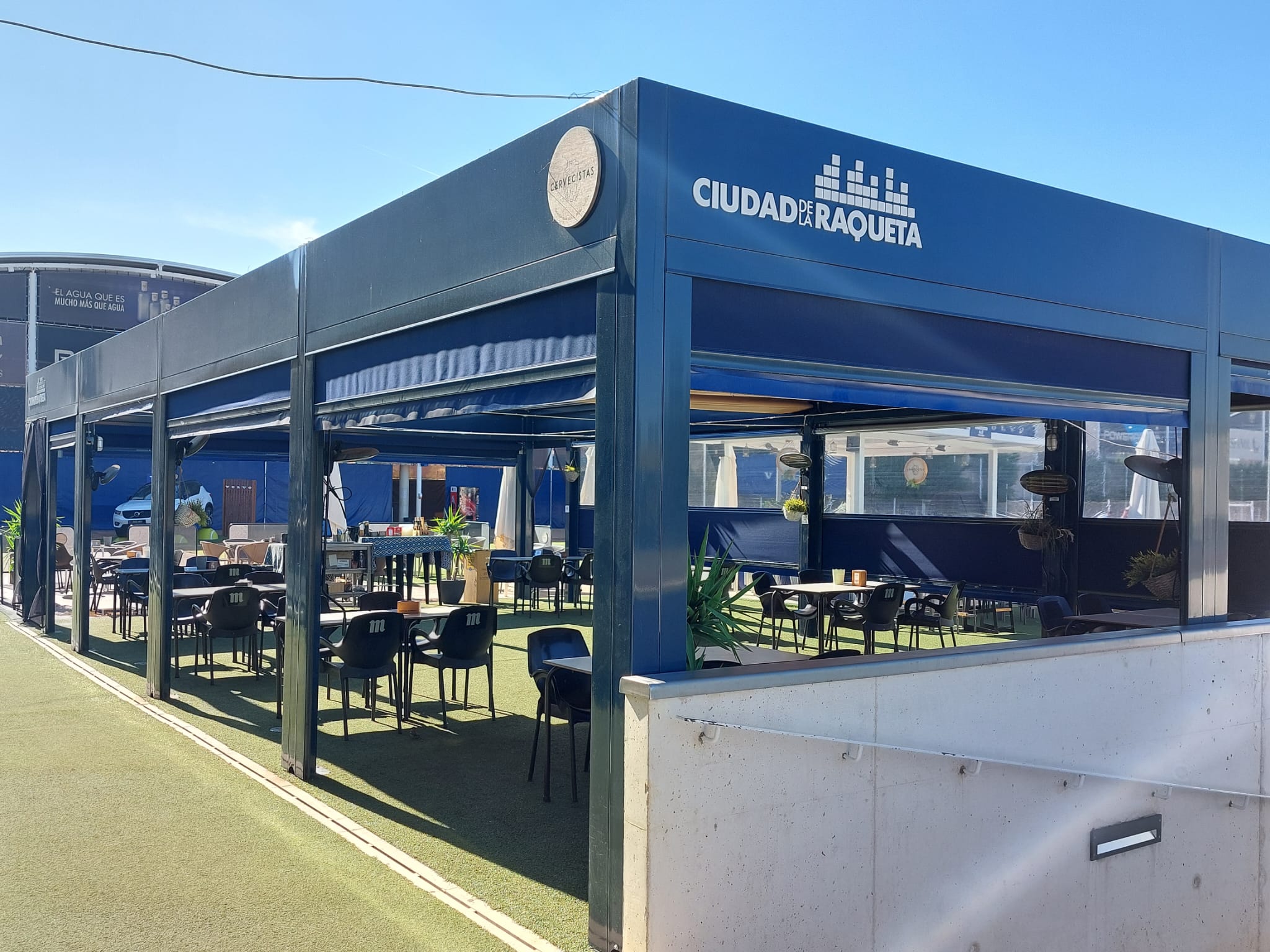 Stage sur mesure tout inclus à Madrid, le déjeuner est servi pour les stagiaires